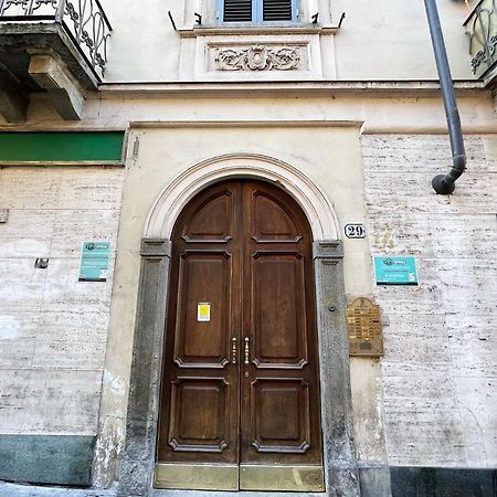 Italian Maison - Studio In The Heart Of Turin Turim Exterior foto
