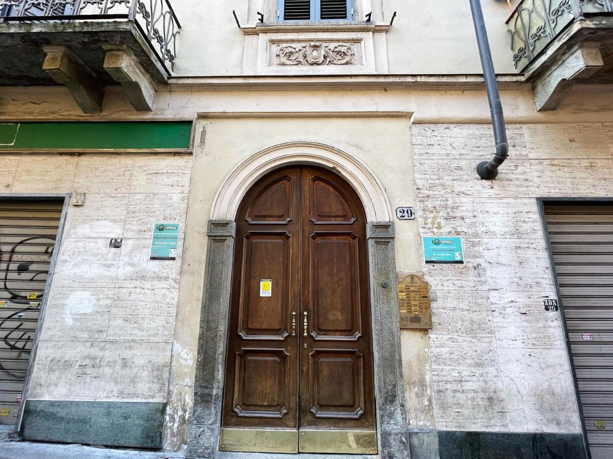 Italian Maison - Studio In The Heart Of Turin Turim Exterior foto